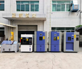氙灯老化试验箱送货中山做光学仪器客户公司